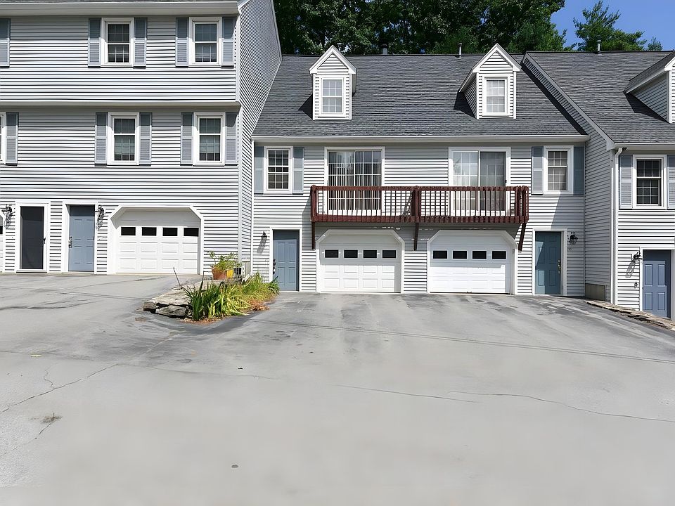 1st image of 8 Hawkstead Hollow