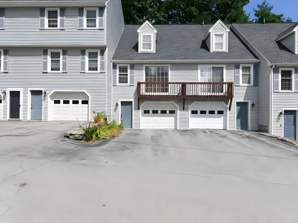 8 Hawkstead Hollow, Nashua, NH 03063