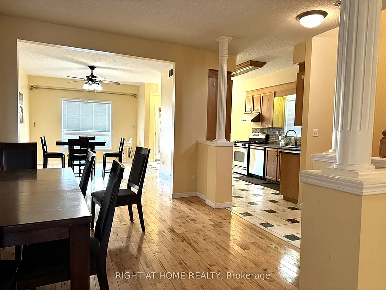 252 Lemon Grass Cres — Photo 5