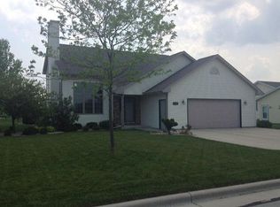 873 Iroquois Trl, Sheboygan Falls, WI 53085