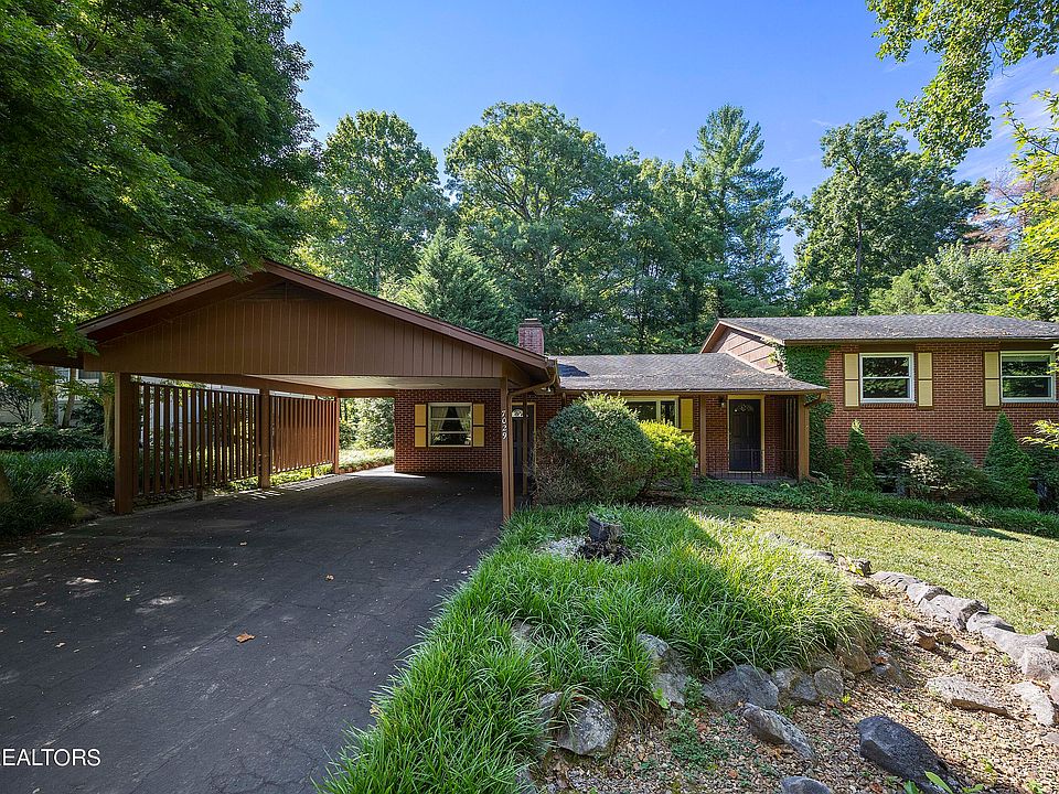 1st image of 7029 SW Shadyland Dr