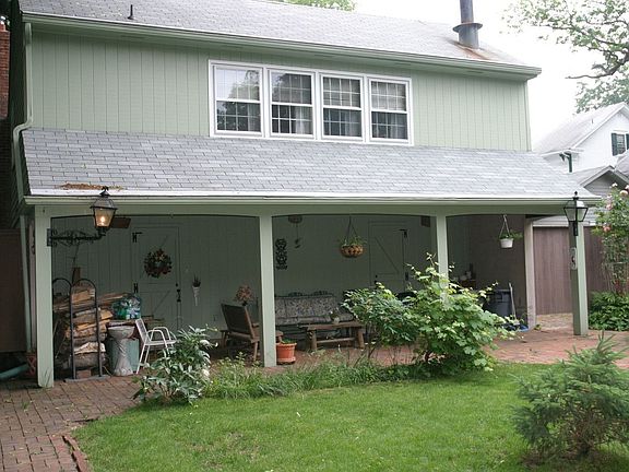 Rear Carriage house apartment. $rental Income$