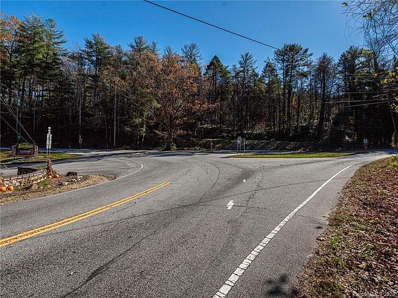 3rd image of 1021 Memorial Hwy