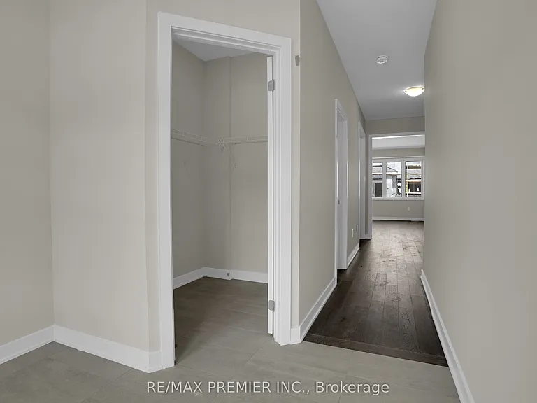 28 Downriver Dr — Photo 4
