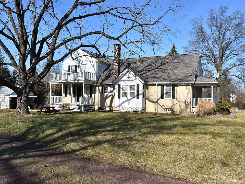 Outside Left Side