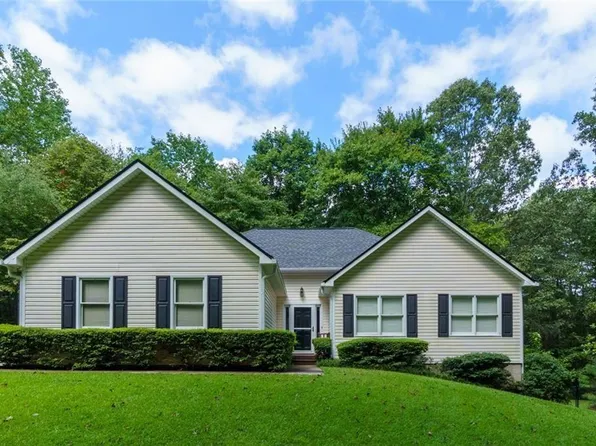 285 Hidden Branches Trl, Canton, GA 30115
