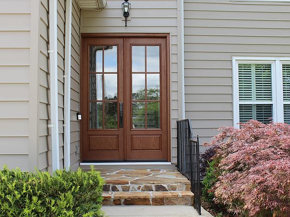 2nd image of 2012 Kingsridge Dr