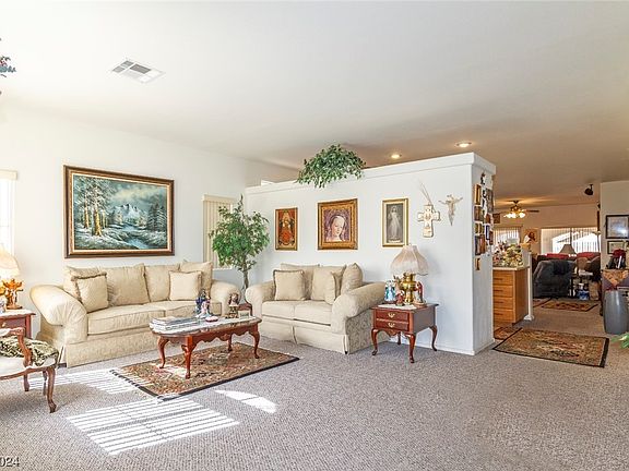 5th image of 4460 El Presidio Dr