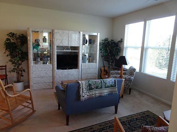 3rd image of 3053 Epstein Cir