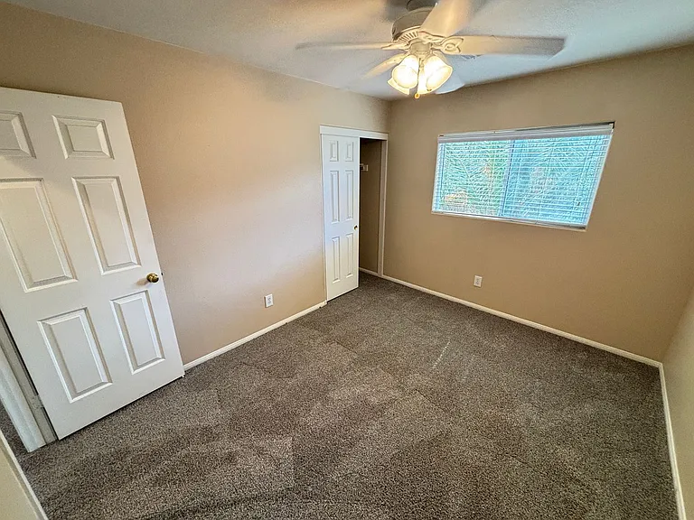 5052 Diamond Ranch Ave — Photo 40