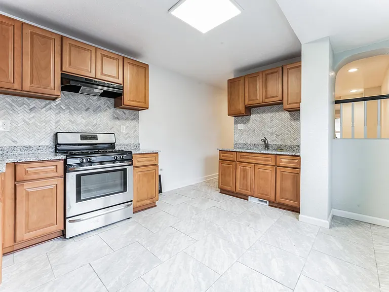 743 Wolf Ave — Photo 7
