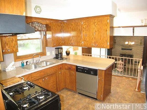 3rd image of 419 W 280th Street
