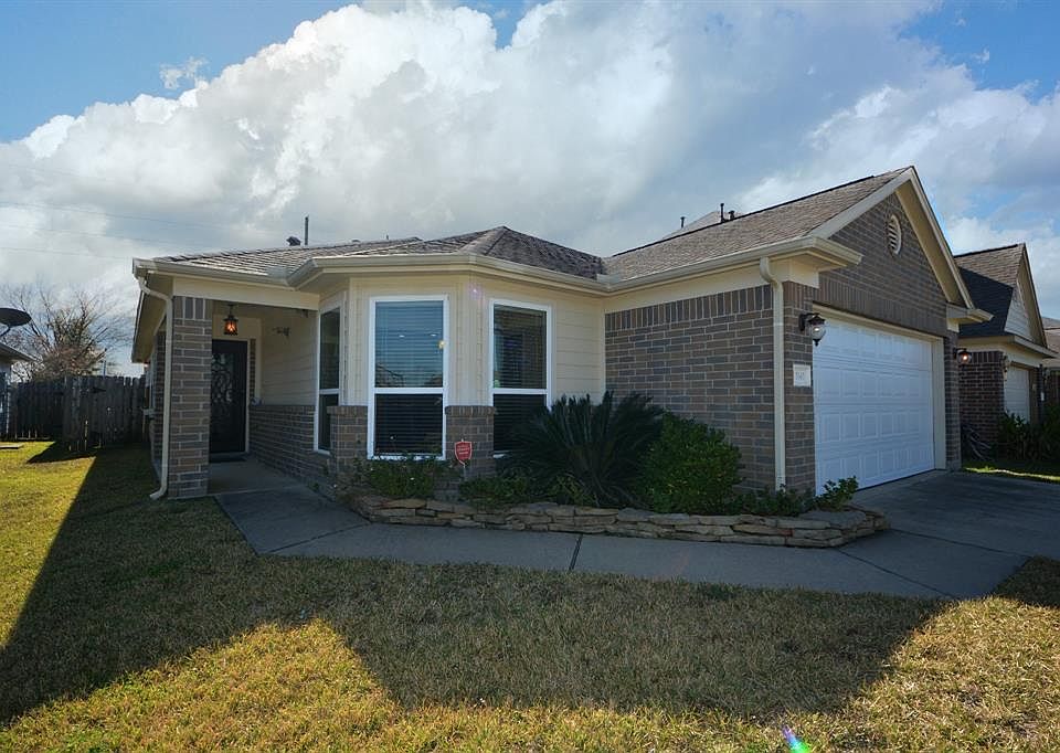 1st image of 23543 Legacy Oak St