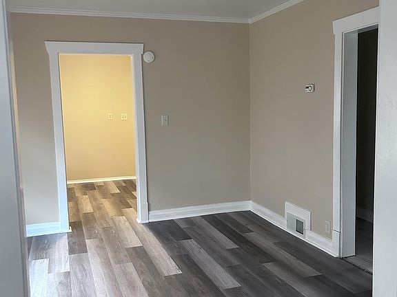 3rd image of 4218 Drummond St #2