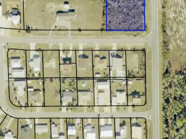 15th St N, Pt Saint Joe, FL 32456