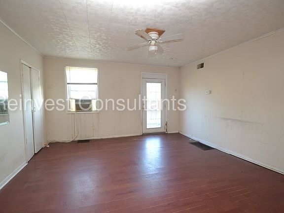 5th image of 3578 McHenry Ave