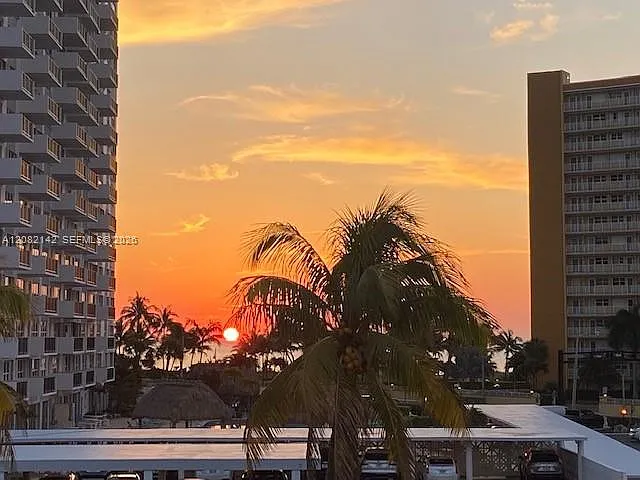 Lado Del Rio Condo — Photo 4