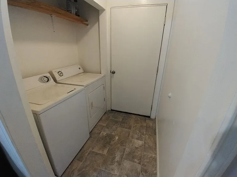 816 Bilbo St — Photo 5