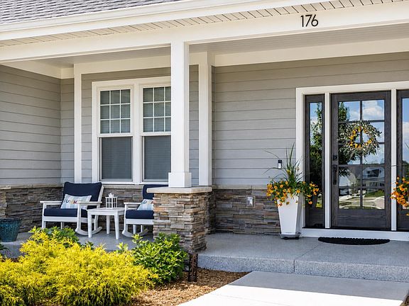 4th image of 176 Vineyard Ridge Dr
