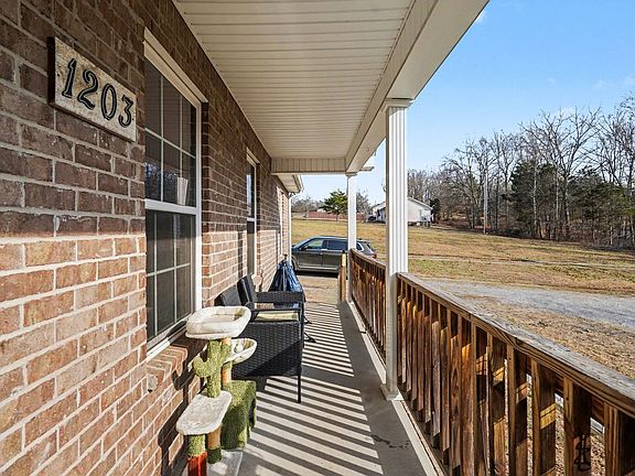 3rd image of 1203 Ab Wade Rd