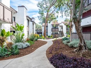 21601 W Erwin St #358, Woodland Hills, CA 91367