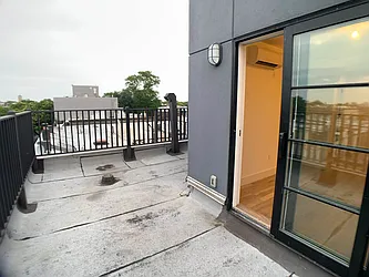 Rented by Tapiro Realty