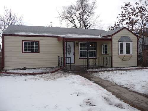 1st image of 1660 W Hoye Pl