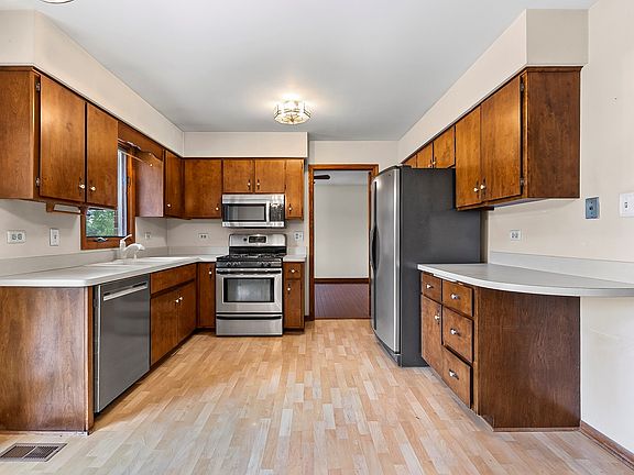 4th image of 14405 Creekwood Dr