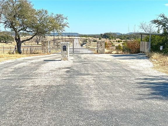 3rd image of Whitetail Ridge Dr