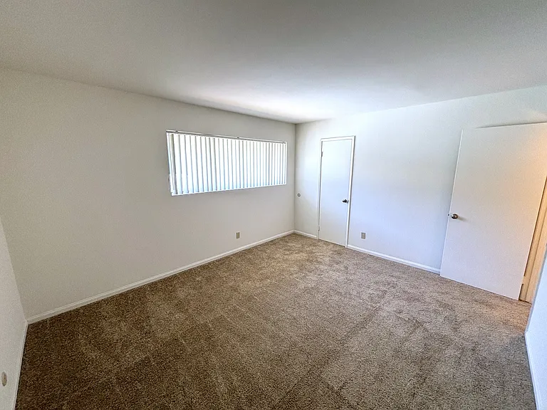 Ranchouse Apartments — Photo 2