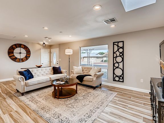 4th image of 10822 W Tropicana Cir