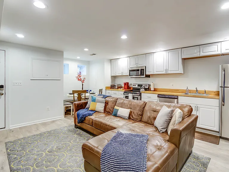 58 Q St NE #2 — Photo 13