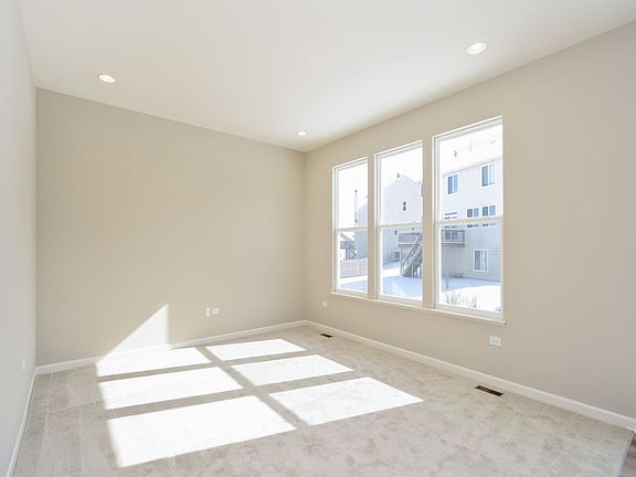 5th image of 147 Annelise Ln