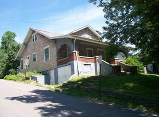 802 Holmes St, Frankfort, KY 40601