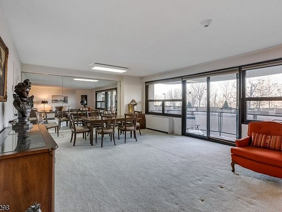 2nd image of 2 Claridge Dr #1GE-113