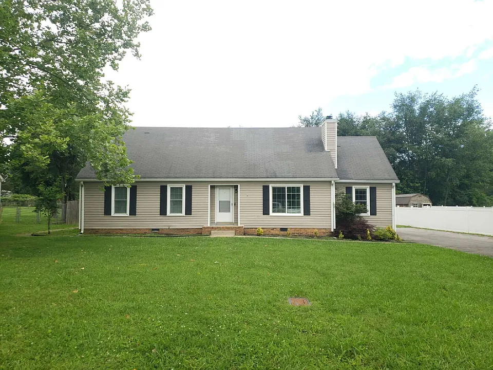 218 Beechwood Cir