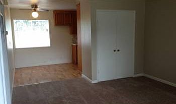 5th image of 16160 Church St APT A