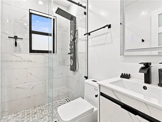 3 bed, 2.0 bath, 1232 sqft, $4,500 — Photo 3
