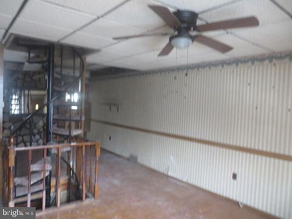 4th image of 1401 E Wilt St