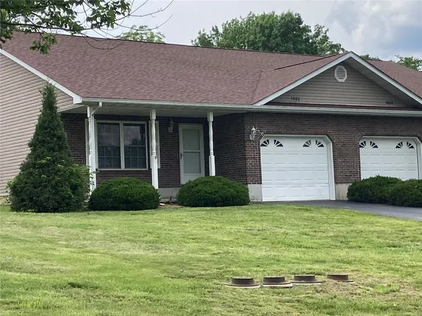 1622 Napoleon Dr, Bonne Terre, MO 63628