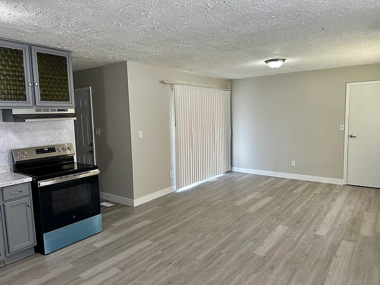 3519 Luewan Ct — Photo 3