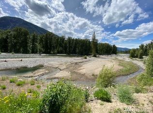 24 River Rd, Winthrop, WA 98862