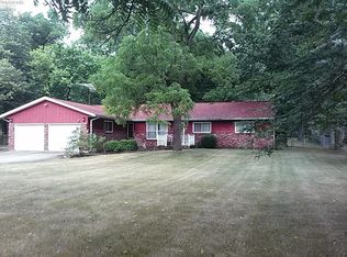 401 NW Catawba Rd, Port Clinton, OH 43452