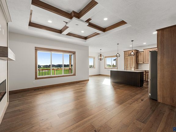 5th image of 6413 E Fieldview St