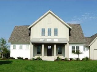 10064 Tapestry Rd, Lake Elmo, MN 55042