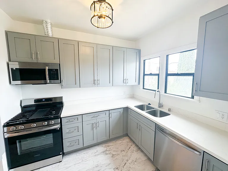 1540 E Wilson Ave #B — Photo 1