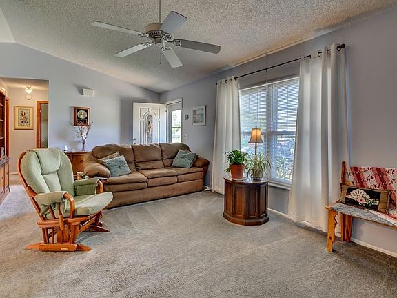 5th image of 1746 McFarlane Ave