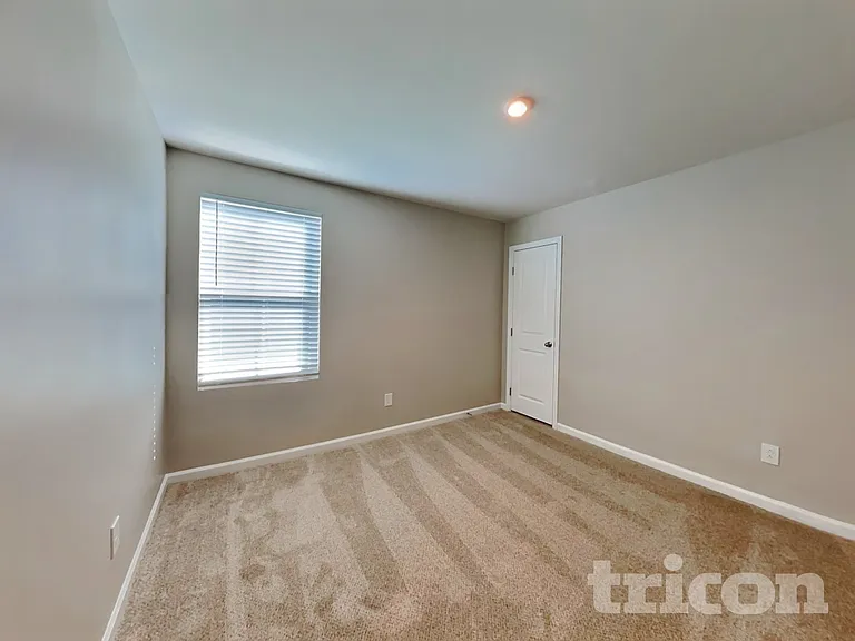886 Purcell Dr — Photo 12