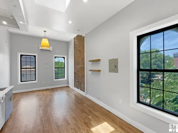 417 Throop Avenue image 1 of 5