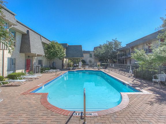5th image of 4320 Bellaire Dr S APT 207